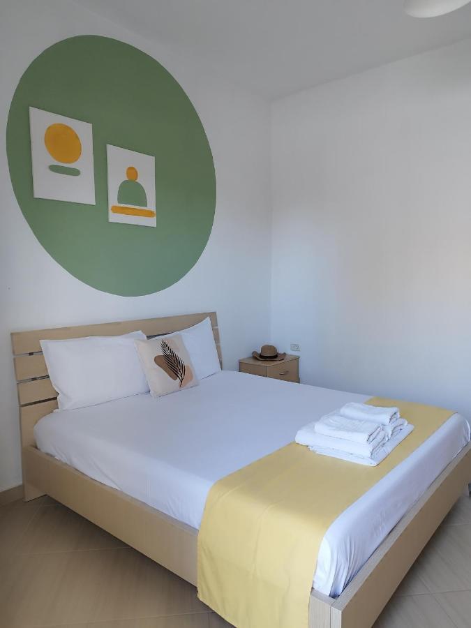 Iris Apartment *